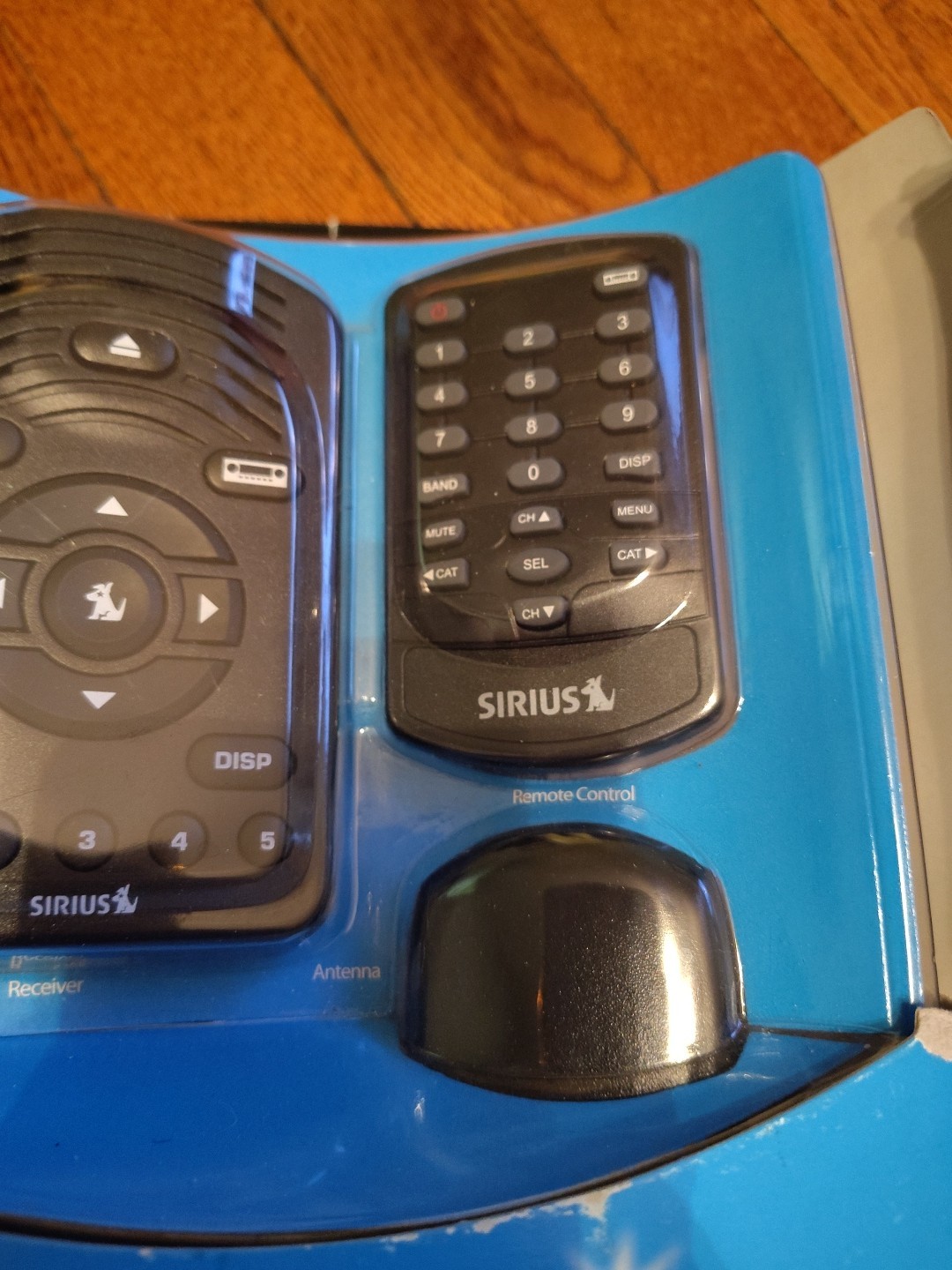 NOS Sirius Satellite Radio Sirius One SV1 All In One with Remote Control