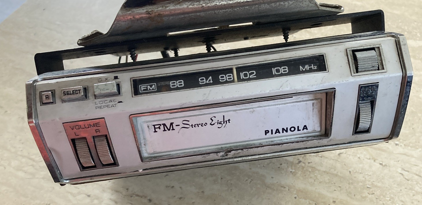 Vintage PIANOLA FM Car Stereo Stereo Eight SSR-5580 8 Track Player UNTESTED
