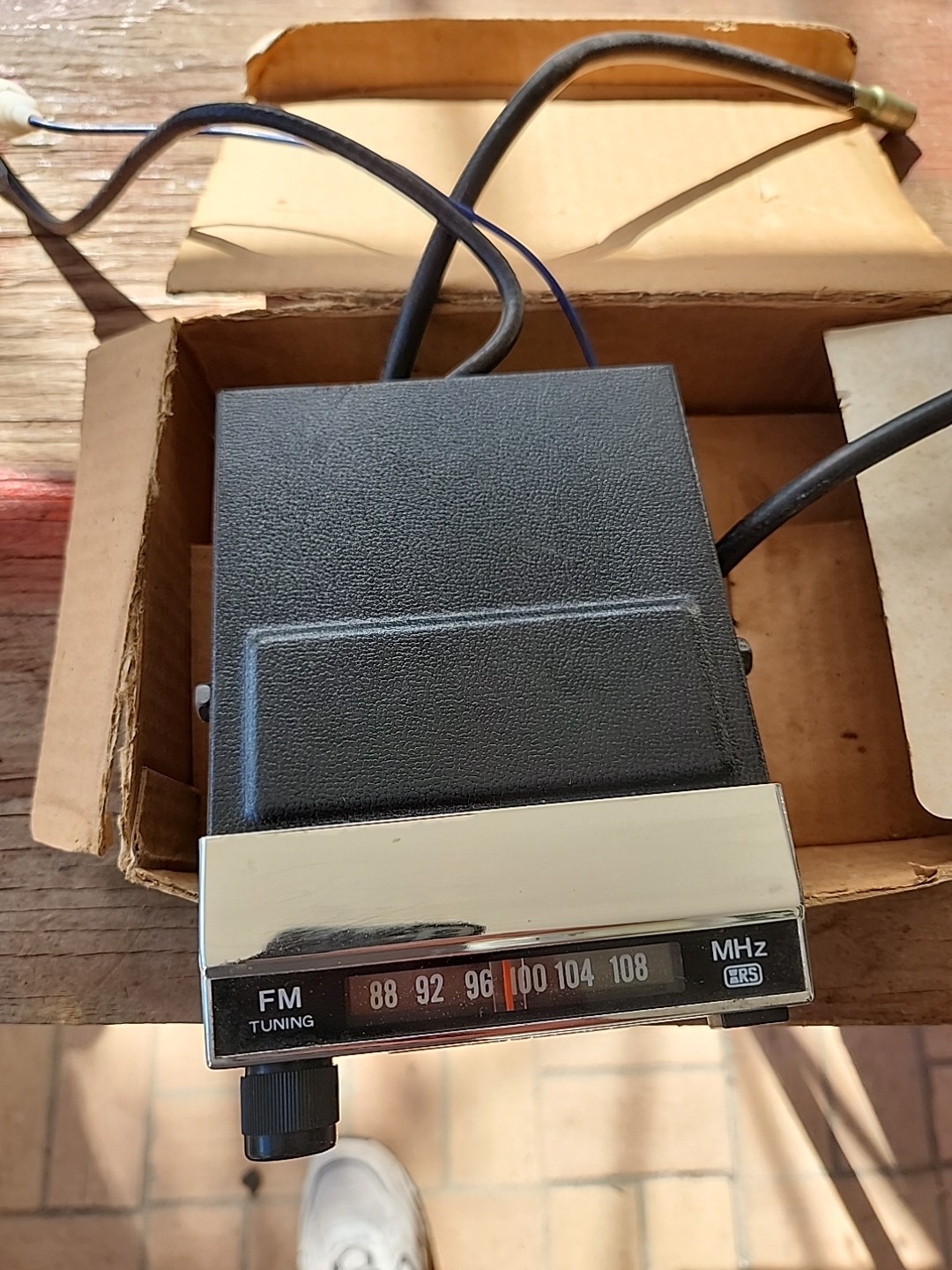 CAR STEREO Radio FM Converter 12v Realistic Radio Shack NOS in Box