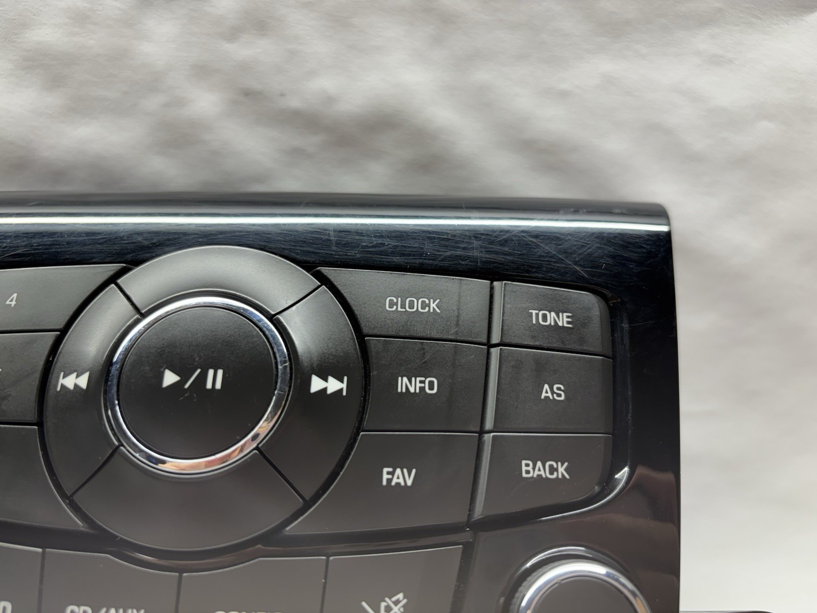 2011 – 2013 CHEVROLET CRUZE RADIO MODULE AM/FM + CD OEM