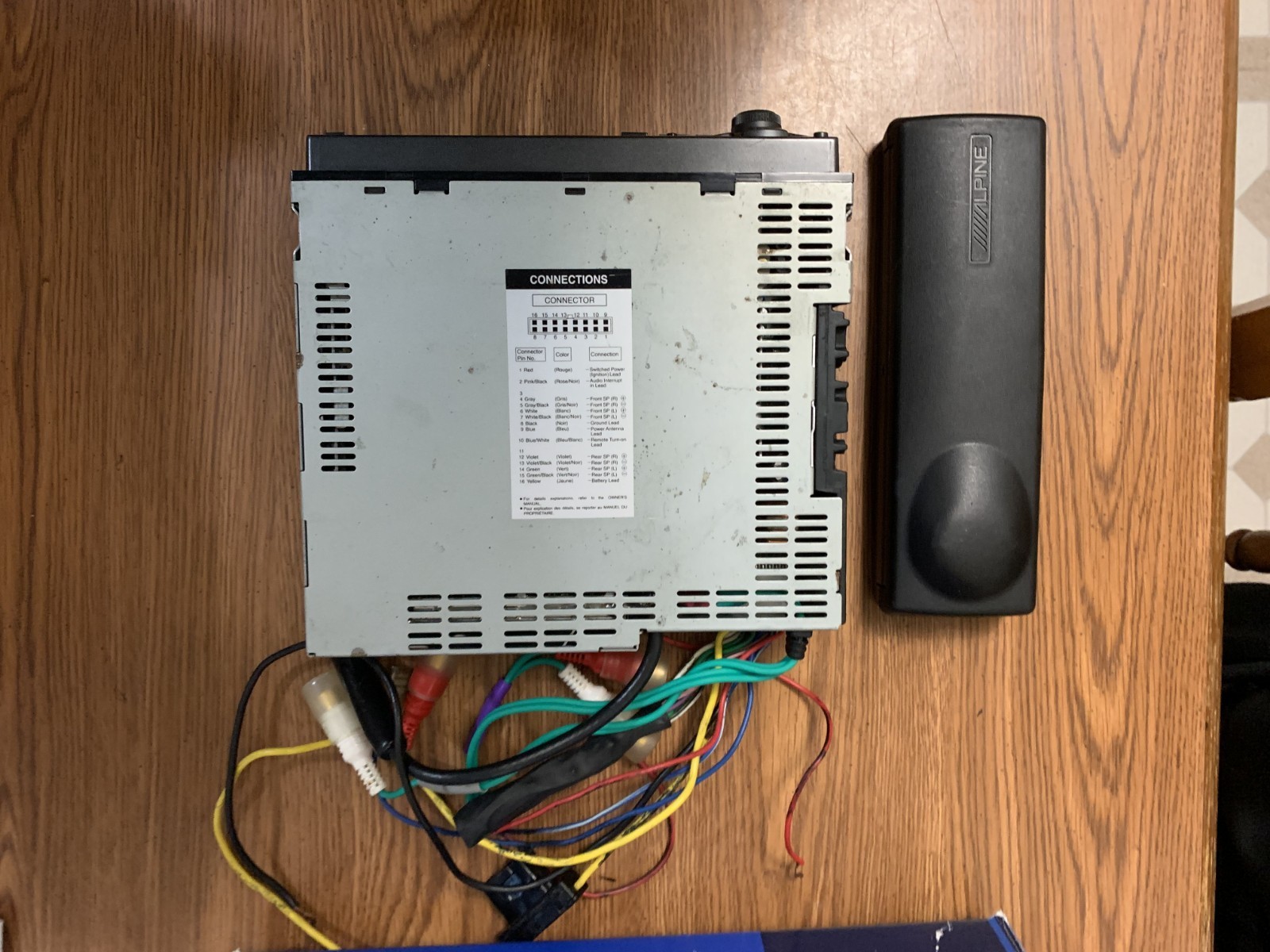 Alpine CDE-7831 CD Player