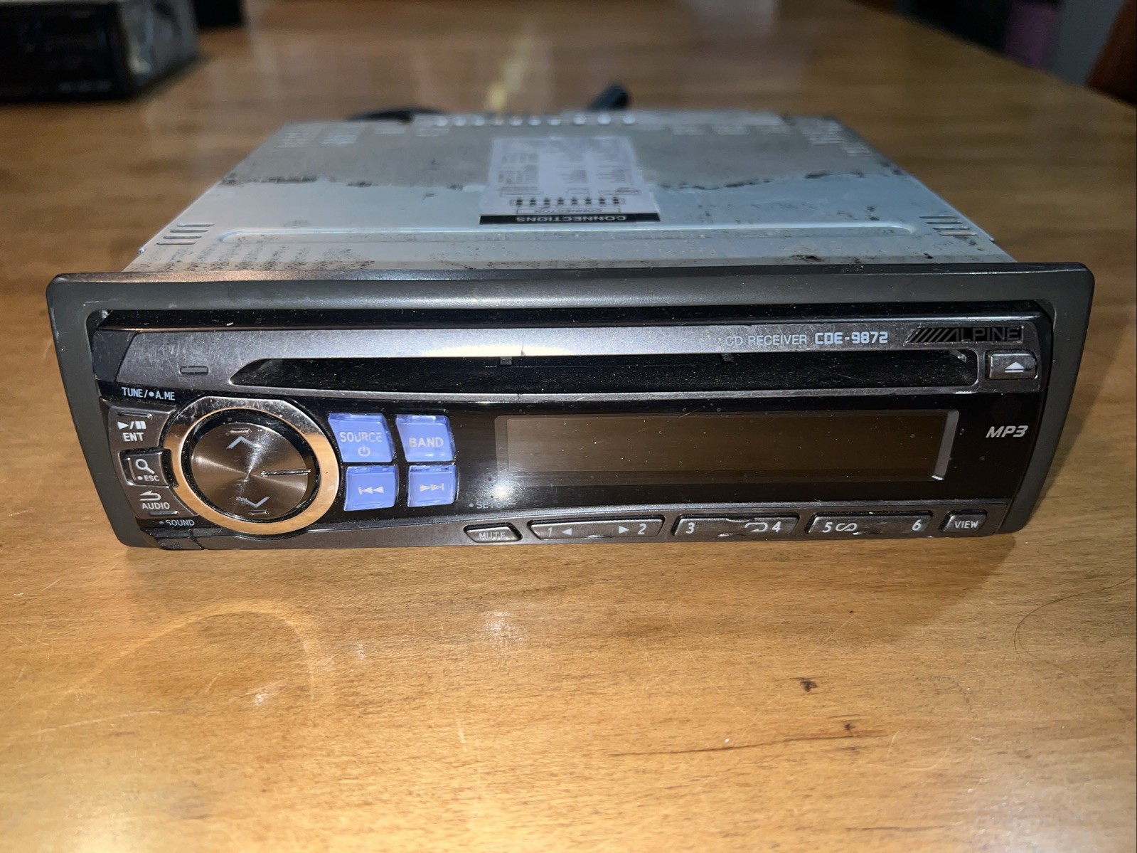 Alpine CDE-9872 CD Player In Dash Receiver