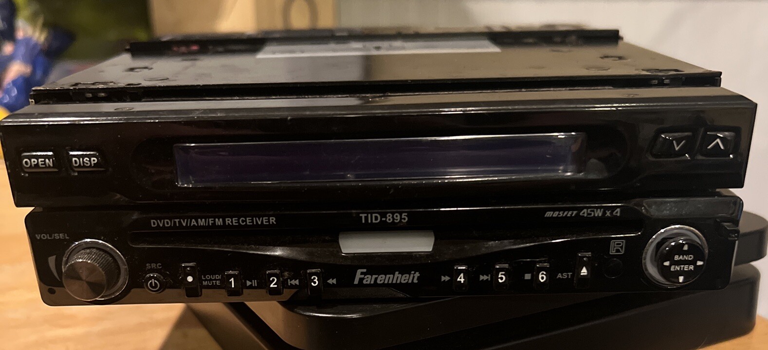 Farenheit TID-895 Dvd Cd Car Stereo Multi-media Player, No remote, Untested