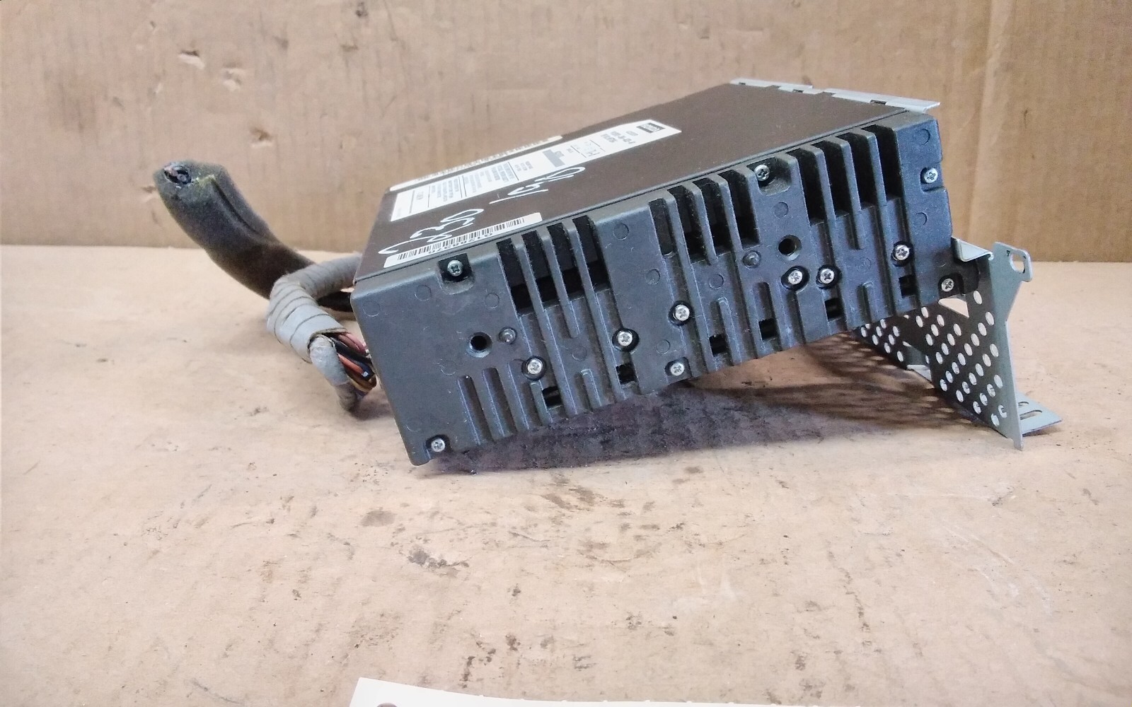 2007 HONDA CIVIC LX AM/FM/CD/MP3 RECEIVER FACE ID-2AE0 CODE-63411