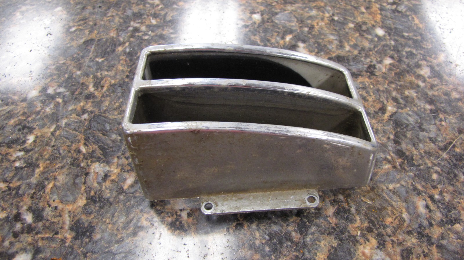 1949 1950 Chevrolet Sedan AM PB Car Radio Chrome Face Plate Model #986240 – BQ47