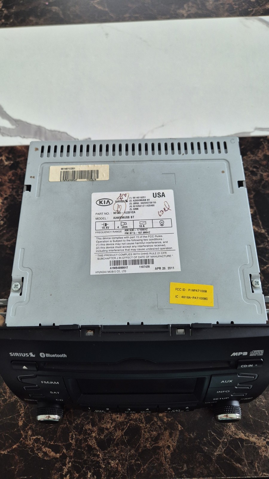 2011-2013 Kia Sorento 96140-1U201CA Stock OEM Factory Bluetooth MP3 CD Radio