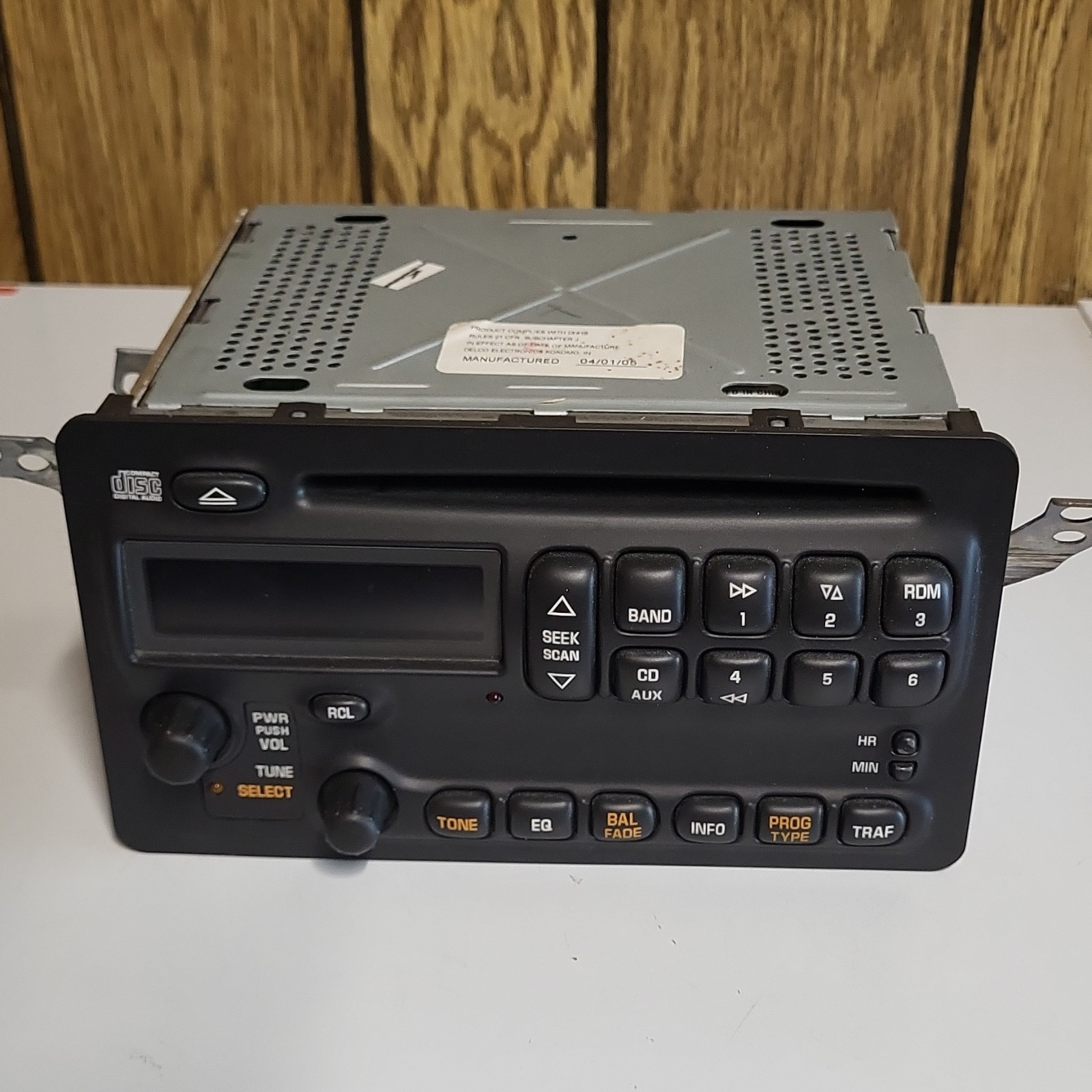 03 04 05 06 07 08 Pontiac Vibe AM FM disc CD radio receiver OEM 12231899