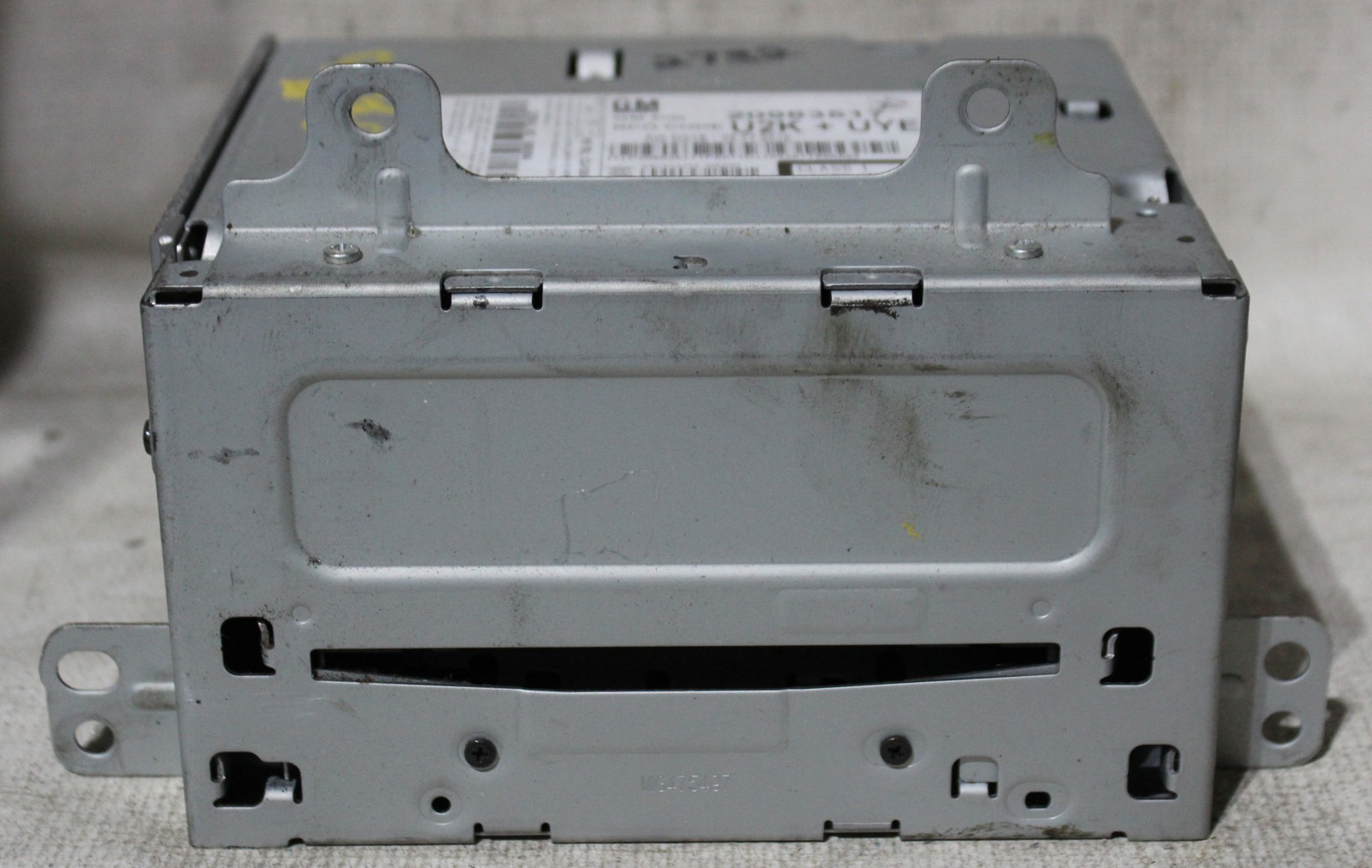 Saab 9-5 2010 Factory Stereo MP3 CD Player Radio XM Ready 20983517 (OD2732)