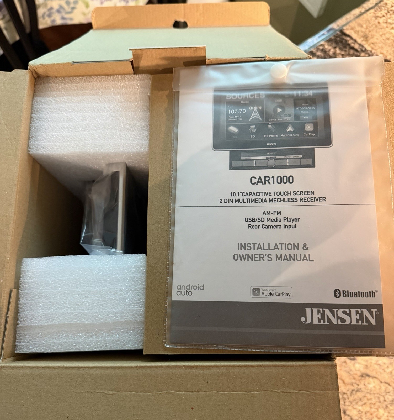 Jensen CAR1000 10.1” LED Backlit Touchscreen Car Radio/AV Receiver – CAR1000