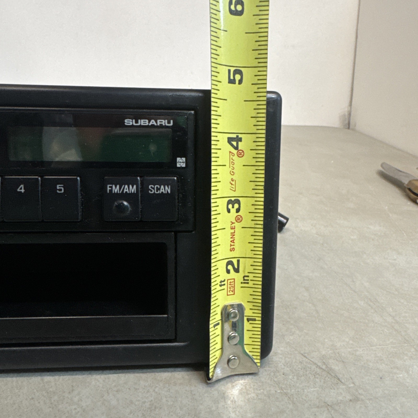 Subaru Model #86225GA400 Oem Original Car Radio Ref No: CR-LF171A + Trim