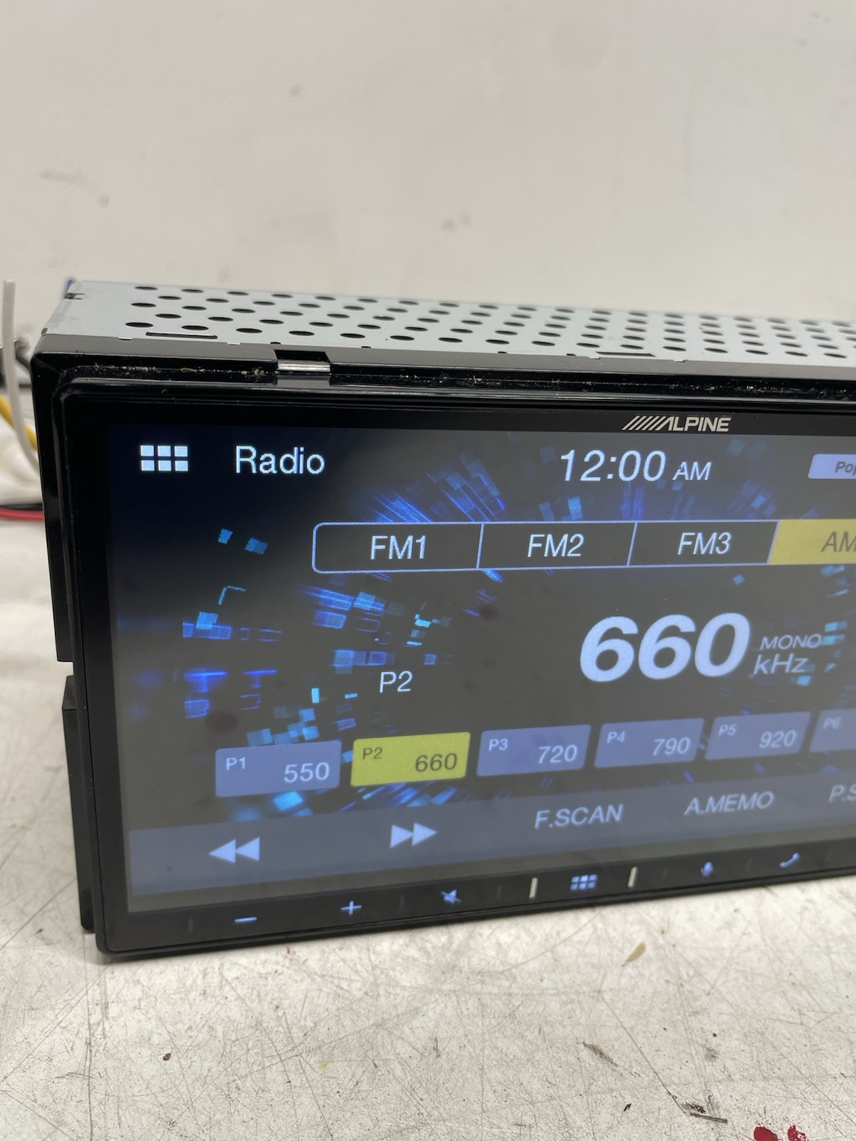 Alpine iLX-W650 2-DIN Car Stereo – Free Shipping