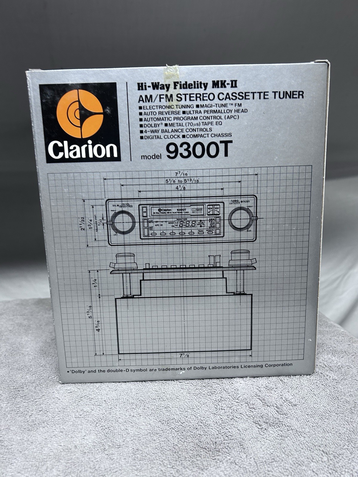 Clarion 9300R AM/FM Cassette Deck .Old School Stereo. Two Shaft Design. NOS. NEW