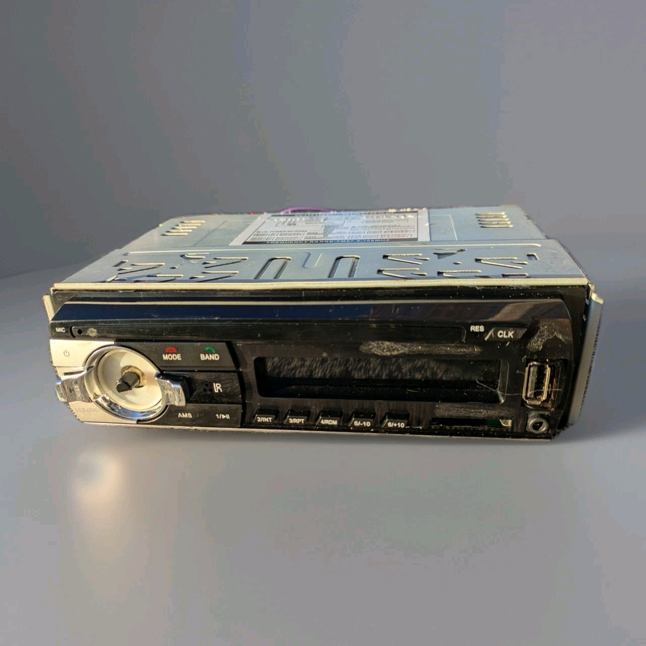 PolarLander single-DIN car stereo receiver Model JSD-520 – No Knob