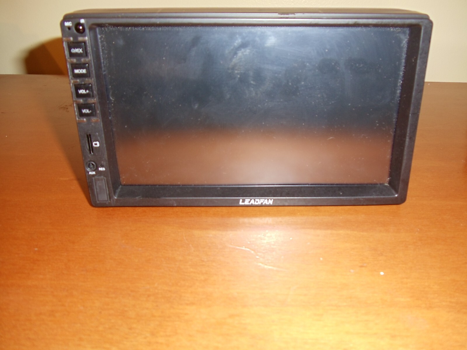 LeadFan Car 7” Touch Screen Multimedia Player Radio Receiver & Back up Camera