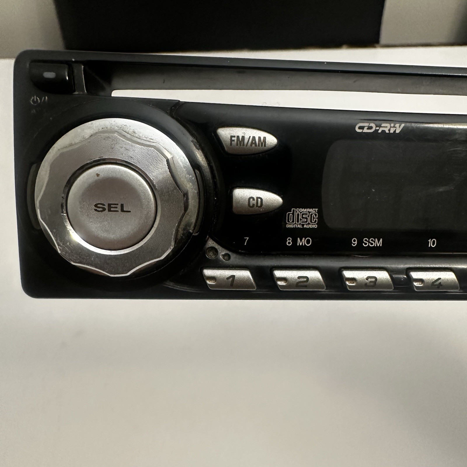 JVC KD-AR260 CD Receiver Detachable Faceplate Car Stereo Radio FM/AM CD-R/RW