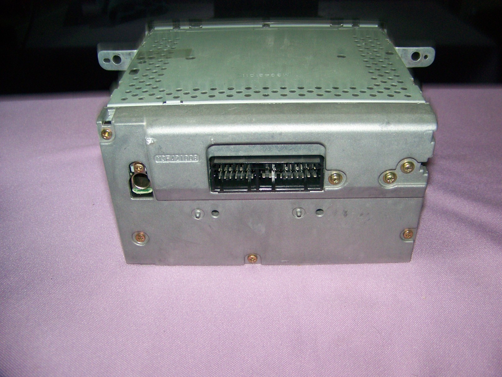 Honda ACCORD AM/FM/CD Radio, MODEL 39100-S84 A210 UNTESTED