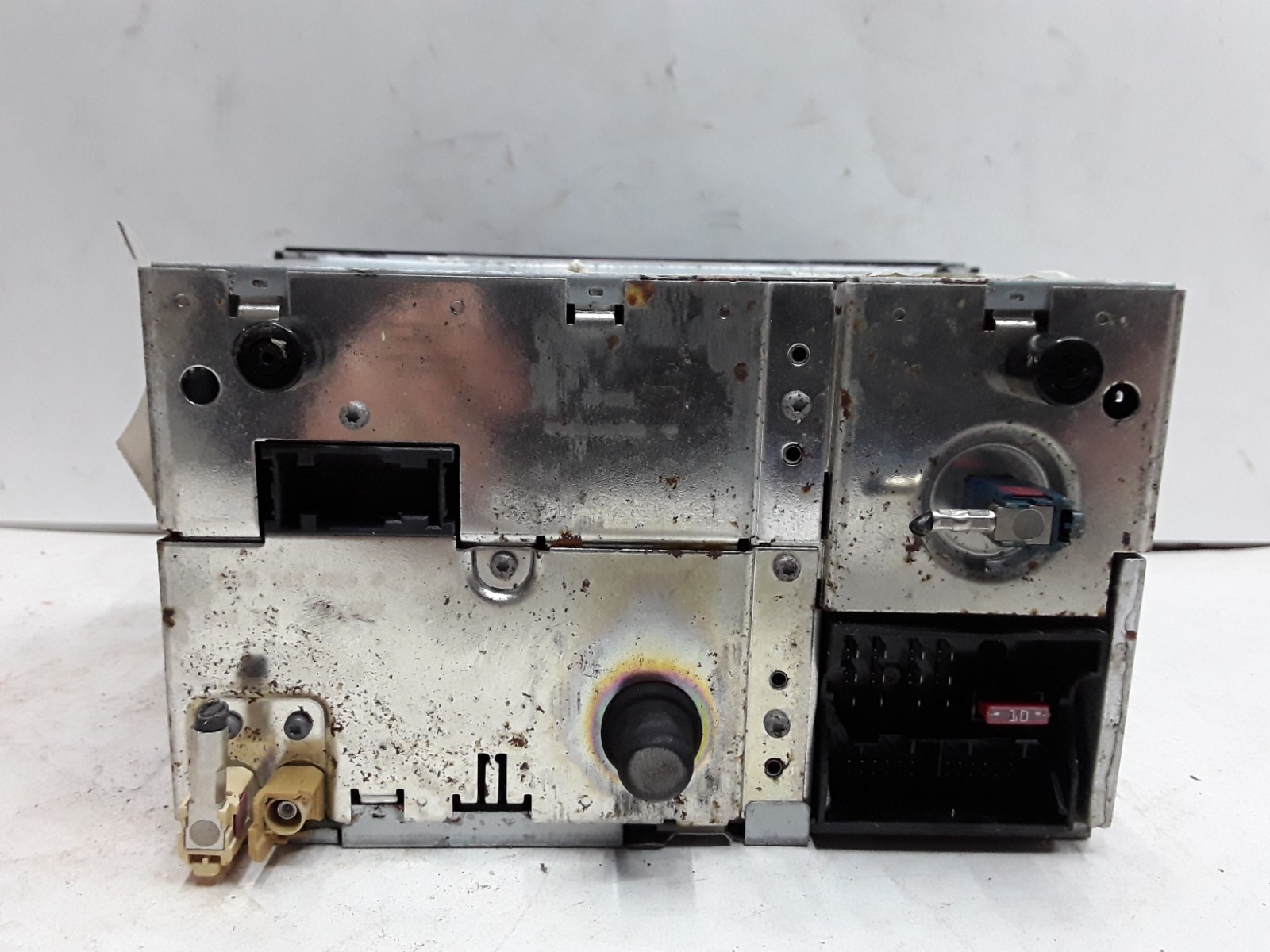 04 05 Volkswagen Touareg AM FM CD navigation GPS unit 7L6 035 191 D