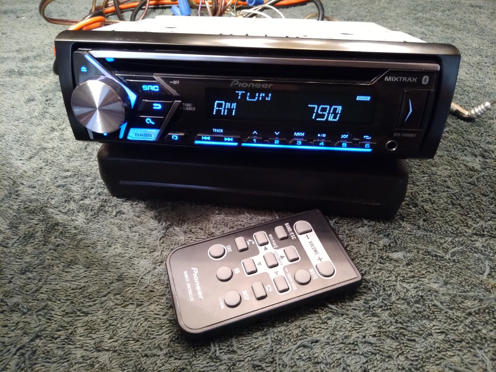 Pioneer DEH-S4000BT, Bluetooth CD /MP3/ USB, Receiver, 200 watts,