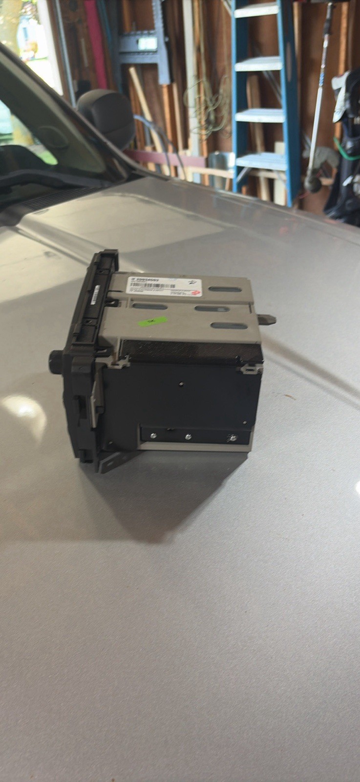 GM RDO 2 DIN OEM In-Dash CD Player AM/FM Radio Receiver 20934593