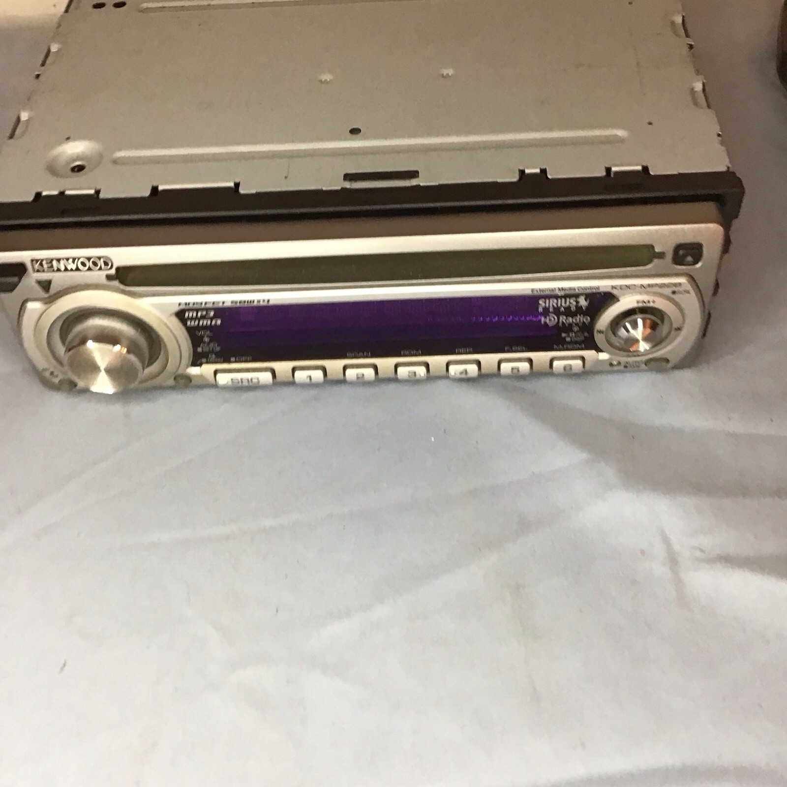Used Untested Kenwood KDC-MP228 With Detachable Face & Remote
