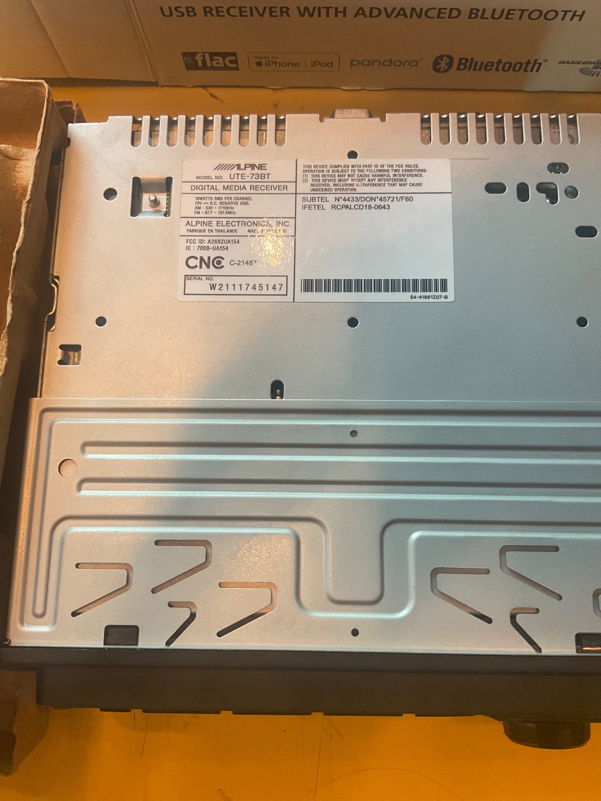 Alpine UTE-73BT Digital Media Receiver for parts or repair
