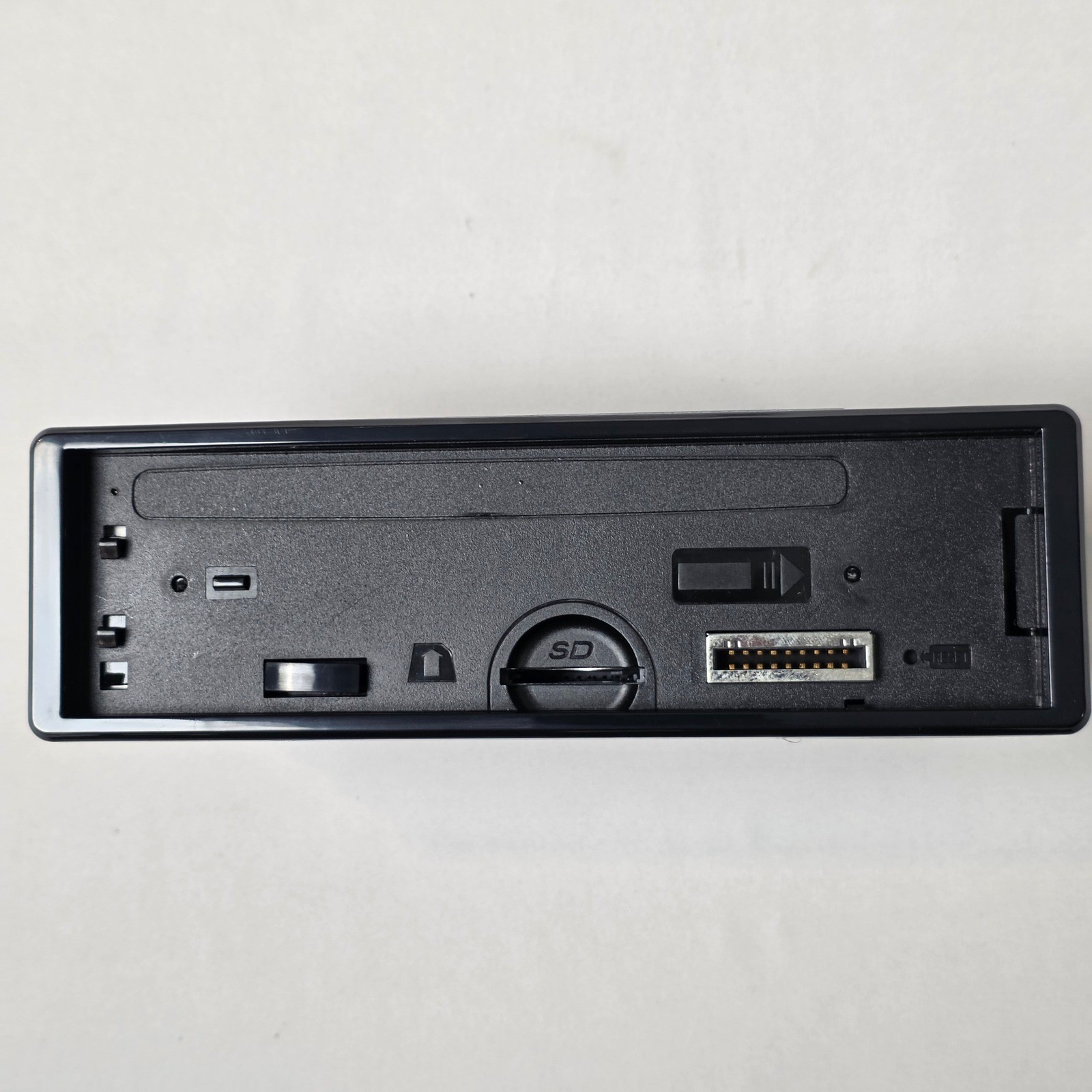 Blaupunkt New Jersey NJ8820 1/2 DIN MP3/FM Receiver USB AUX Remote Detach