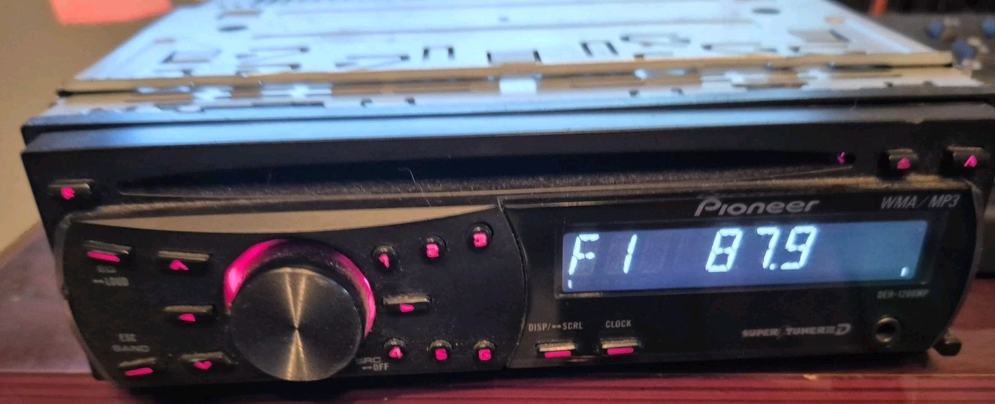Pioneer DEH-1200MP CD Player AM FM WMA MP3 AUX Super Tuner3
