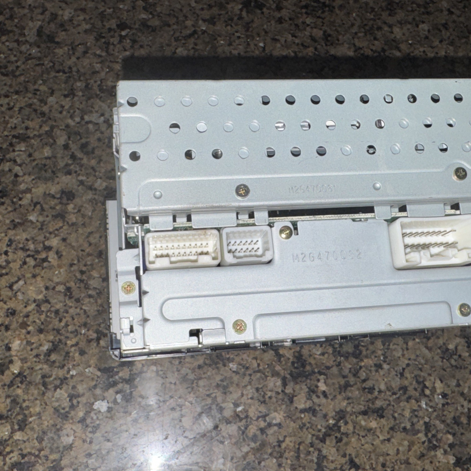 Toyota Factory Radio, Model 86120-OC120 Untested