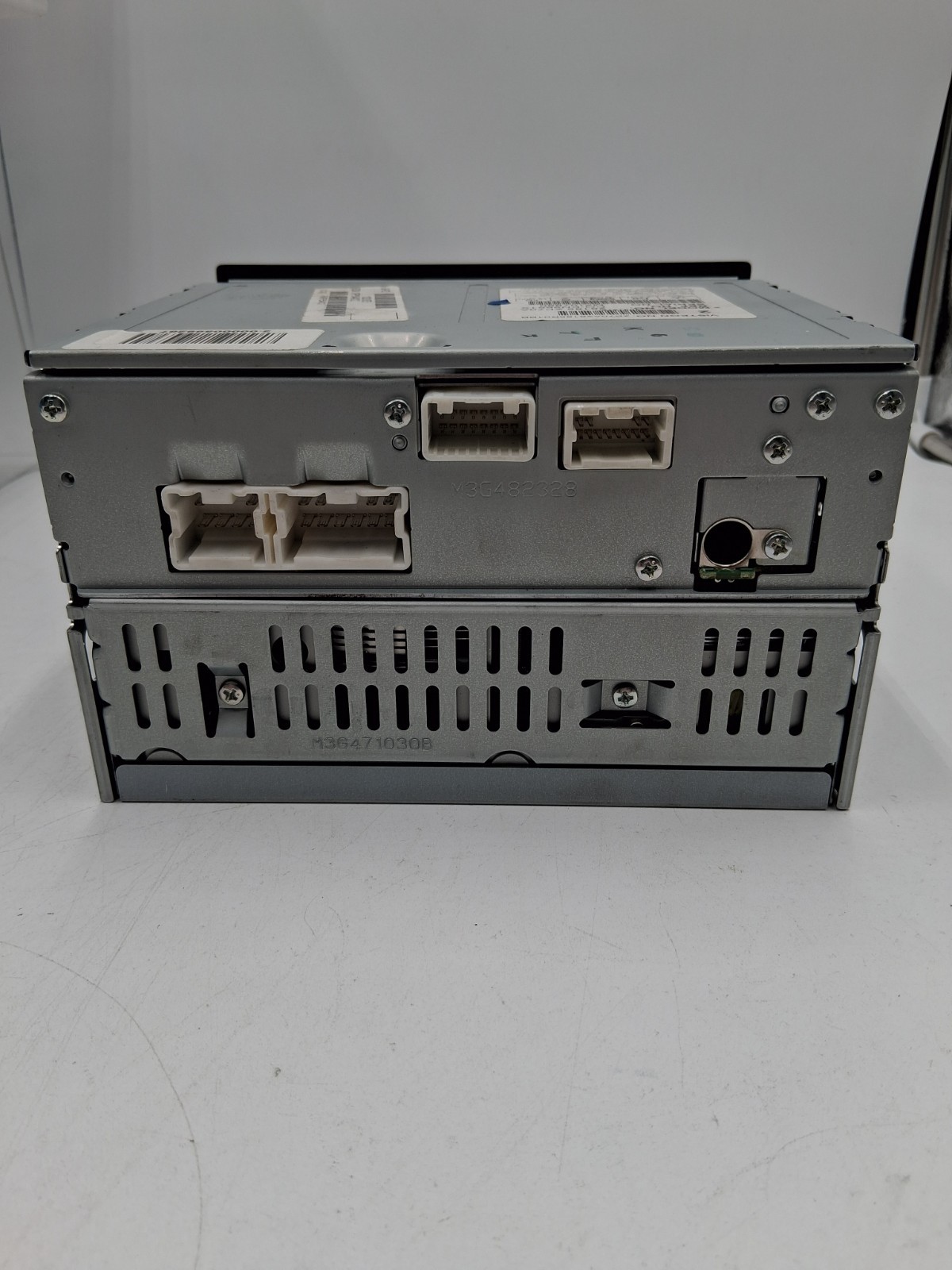 05 – 07 Nissan Frontier & Xterra Radio Cd Changer Player 28185 ZP70A