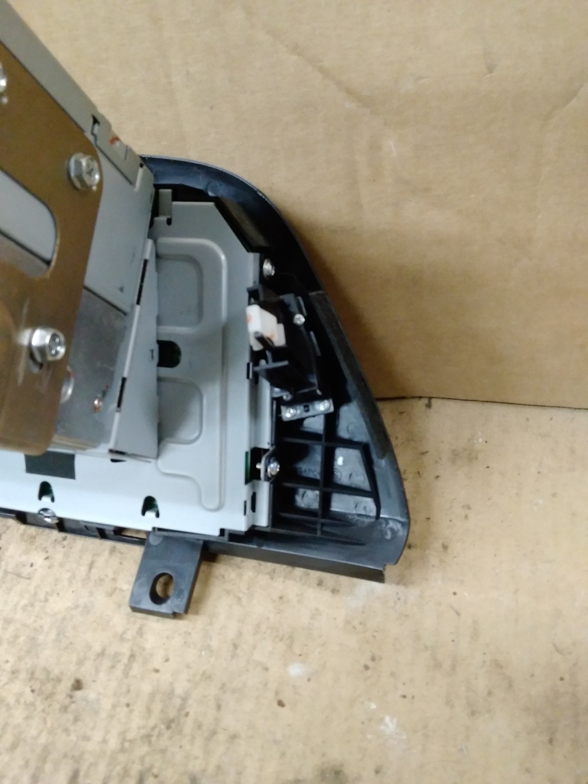 2008 Honda Odyssey AM FM XM MP3 6 CD Radio Receiver 39100-SHJ-A410 2005-2010