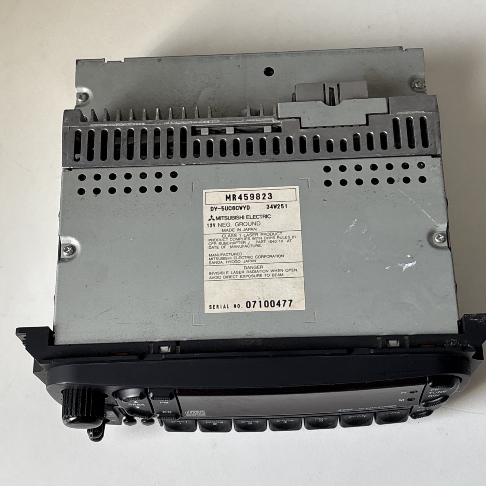 2001-2005 Dodge Stratus Chrysler Sebring 4 Disc CD Player Radio OEM MR459823