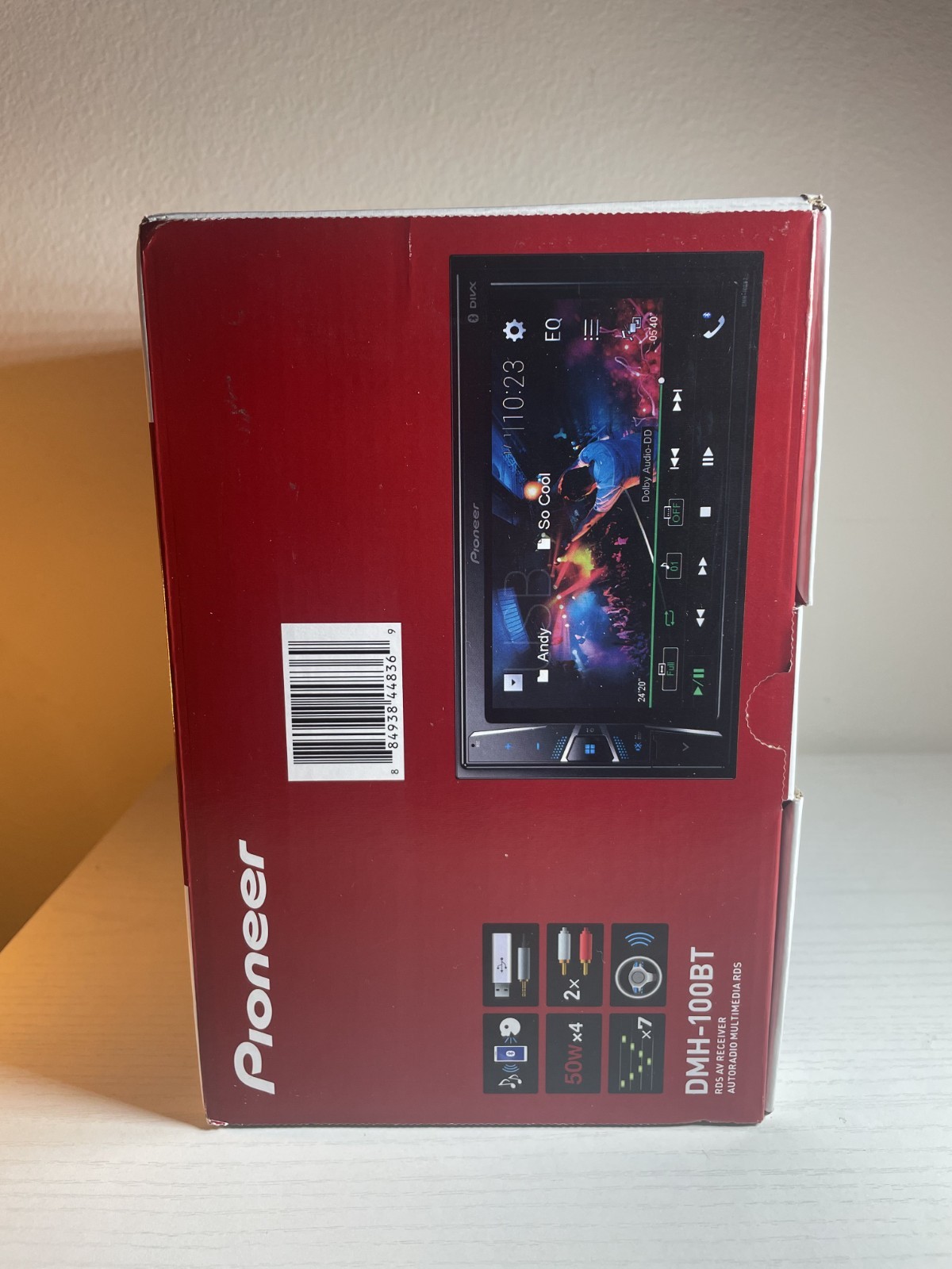 Pioneer DMH-100BT, Touchscreen, Bluetooth, USB, Receiver Stereo BRAND NEW