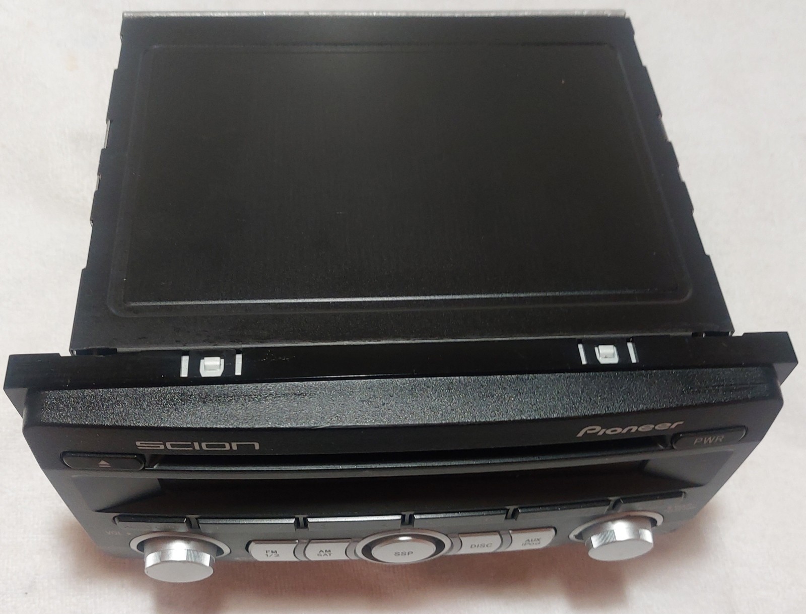 Pioneer T1808 AM FM SAT iPod CD Player In-dash Designed for ’08-’14 Toyota Scion