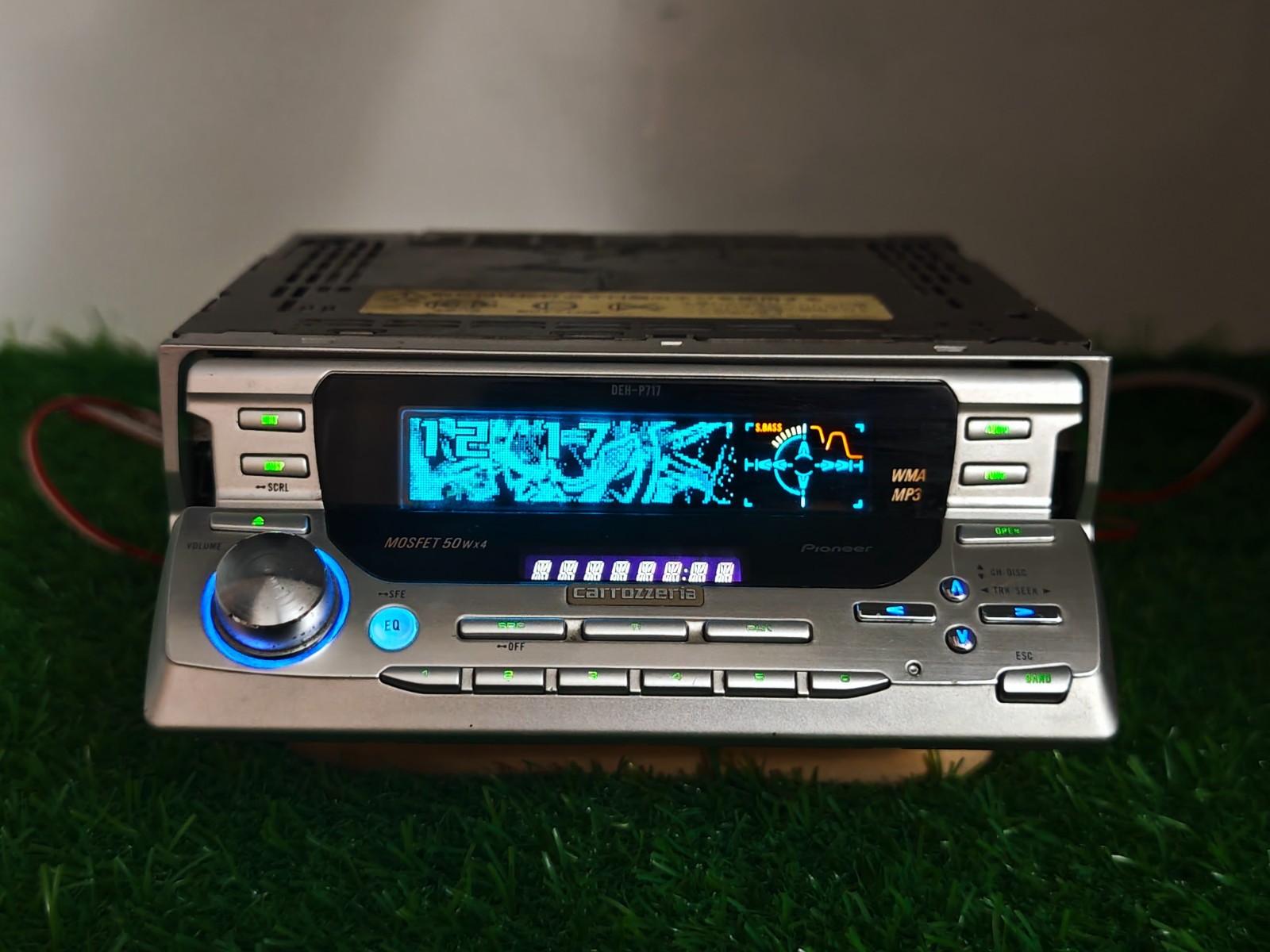 Pioneer Carrozzeria DEH-P717 CD MP3 WMA Car Stereo Radio MOSFET 50Wx4 JDM
