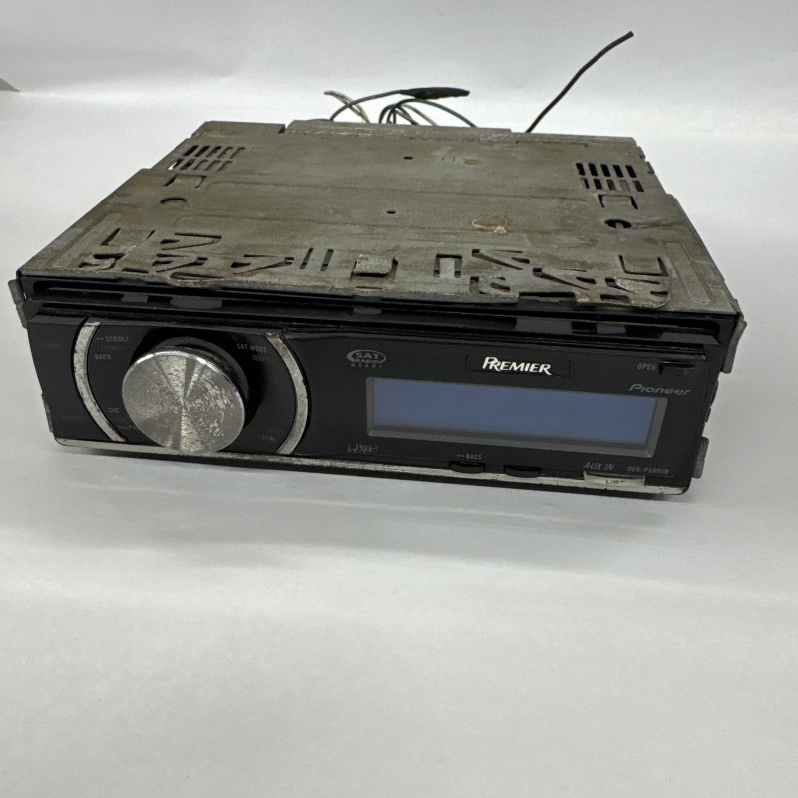 PIONEER PREMIER CAR AUDIO STEREO CD BLUETOOTH AUX OLD SCHOOL DEH-P500UB EQ SUB!