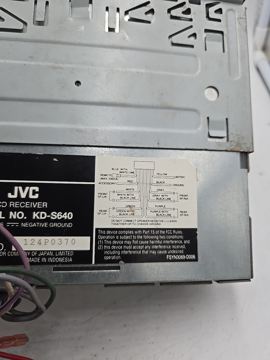 JVC KD-S640 In-Dash Car Stereo CD Player Receiver AM/FM For Parts And Repair