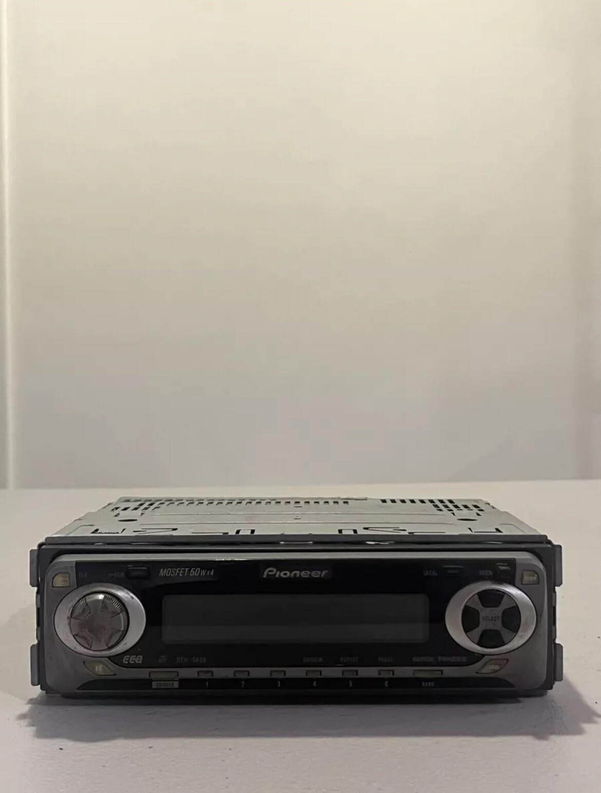 Pioneer DEH-P3700MP CD player single din radio stereo MOSFET 50WX4 EQ