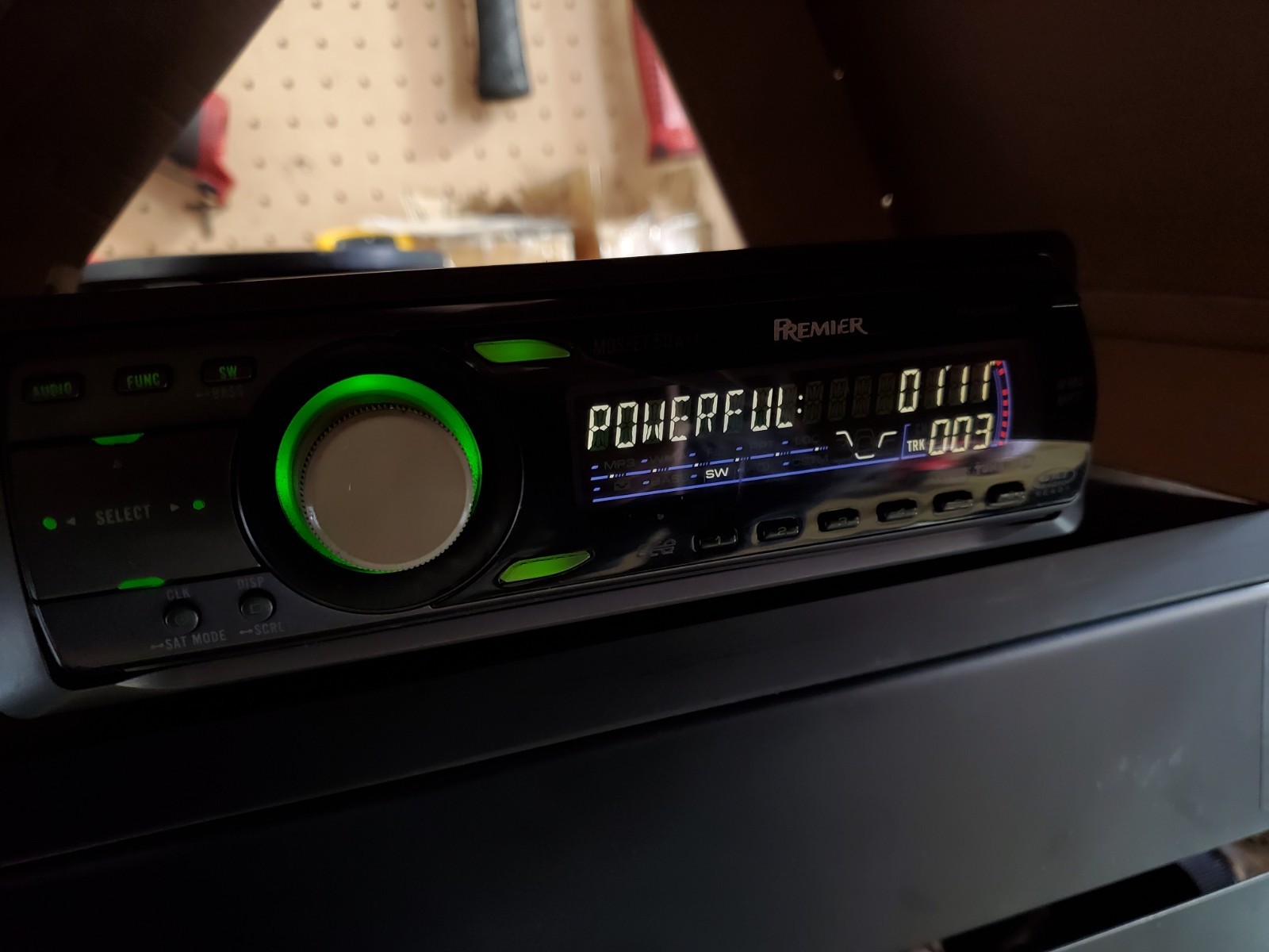 Pioneer Premier DEH-P480MP Old School Single Din Car Stereo (CD PLAYER)