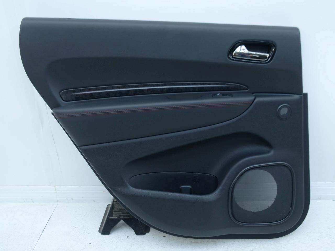 2021 – 2025 DODGE DURANGO RT 392 OEM BLACK LEATHER TRIM DOOR PANELS BLACK CARBON