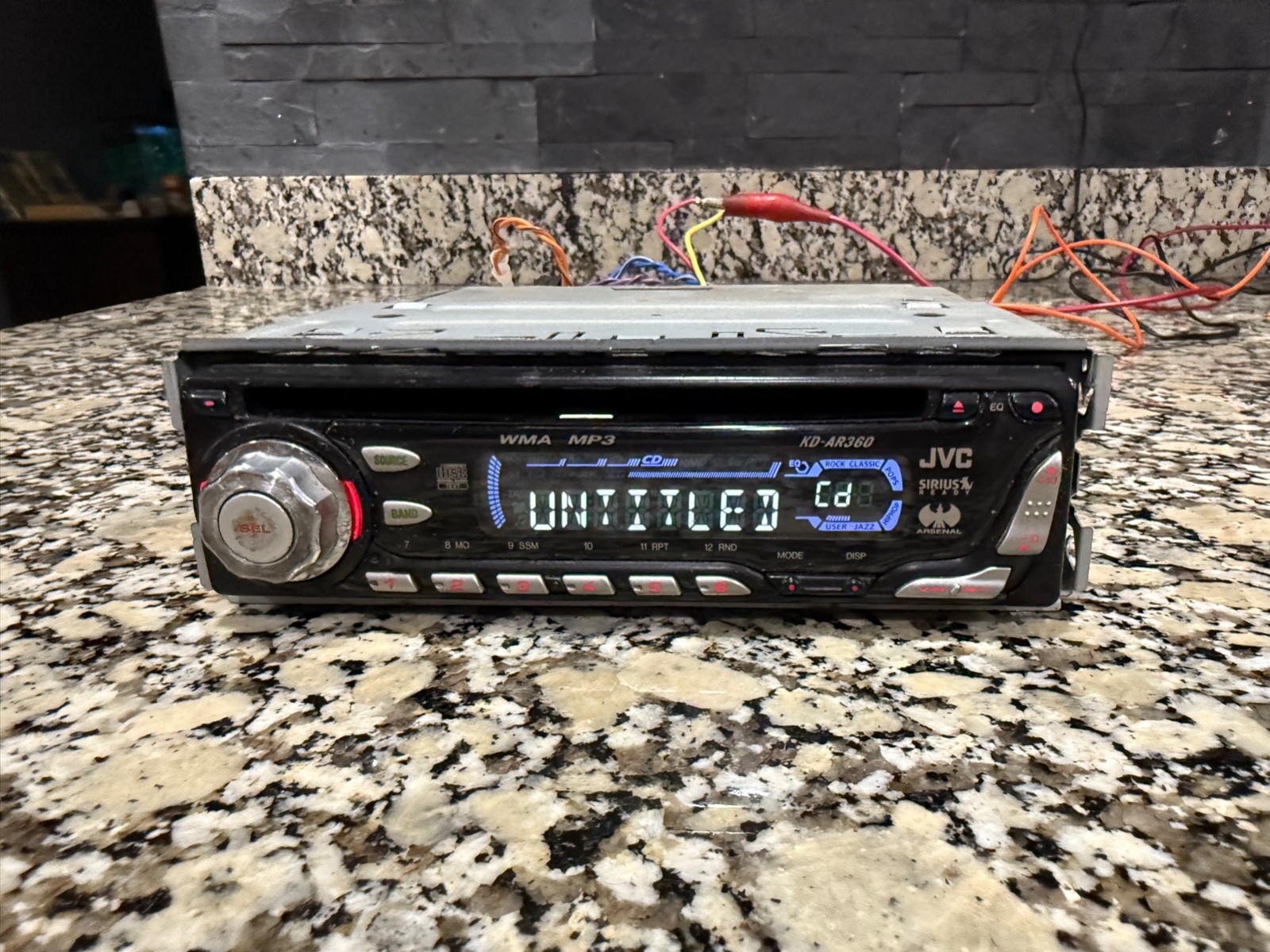 JVC KD-AR360 CD in-dash head unit