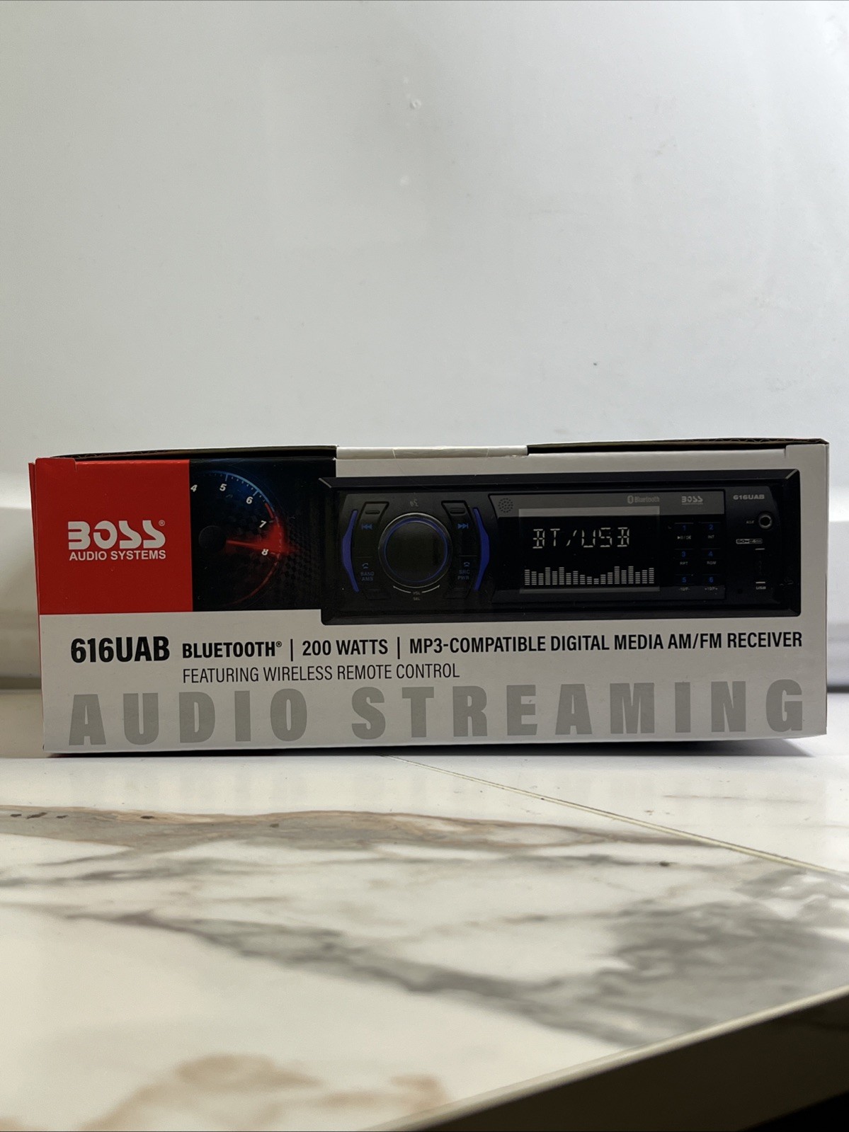 Boss audio system 616uba Bluetooth MP3 Radio 200 Watts New