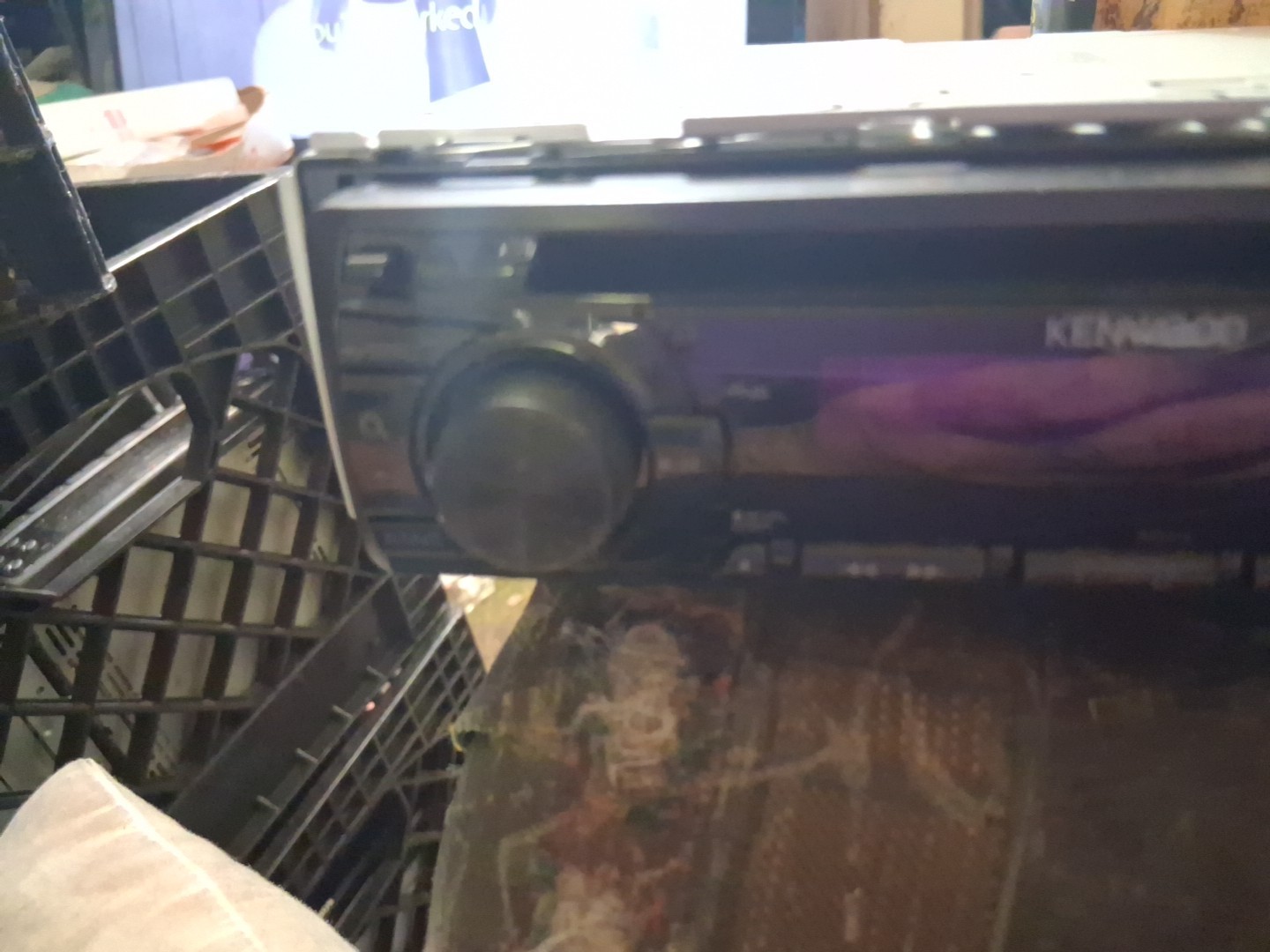 Kenwood KDC-152 CD Player/Mp3 In-Dash Receiver Parts Or Repair Untested