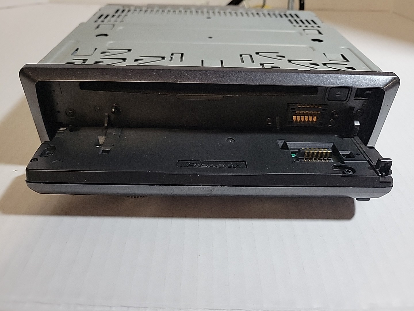 Pioneer Premier DEH-P480MP CD Player In Dash Receiver w/ Wires – Untested