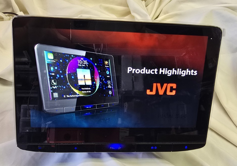 JVC KW-Z1000W 10.1″ Digital multimedia receiver w/floating touchscreen display.