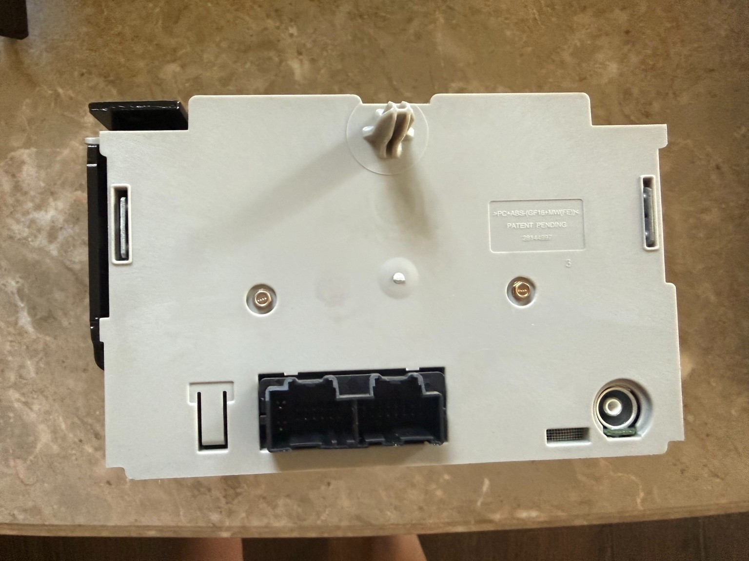 07-13 Silverado Sierra AM FM CD Radio Receiver OEM 25941137 Tested
