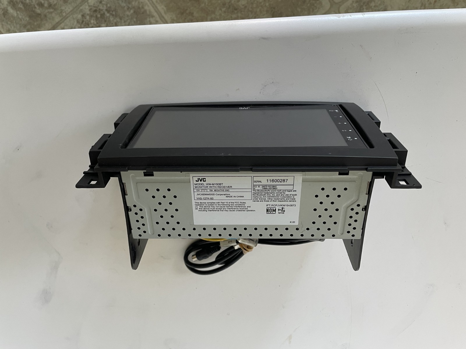 JVC KW-M150BT Monitor w/ Receiver