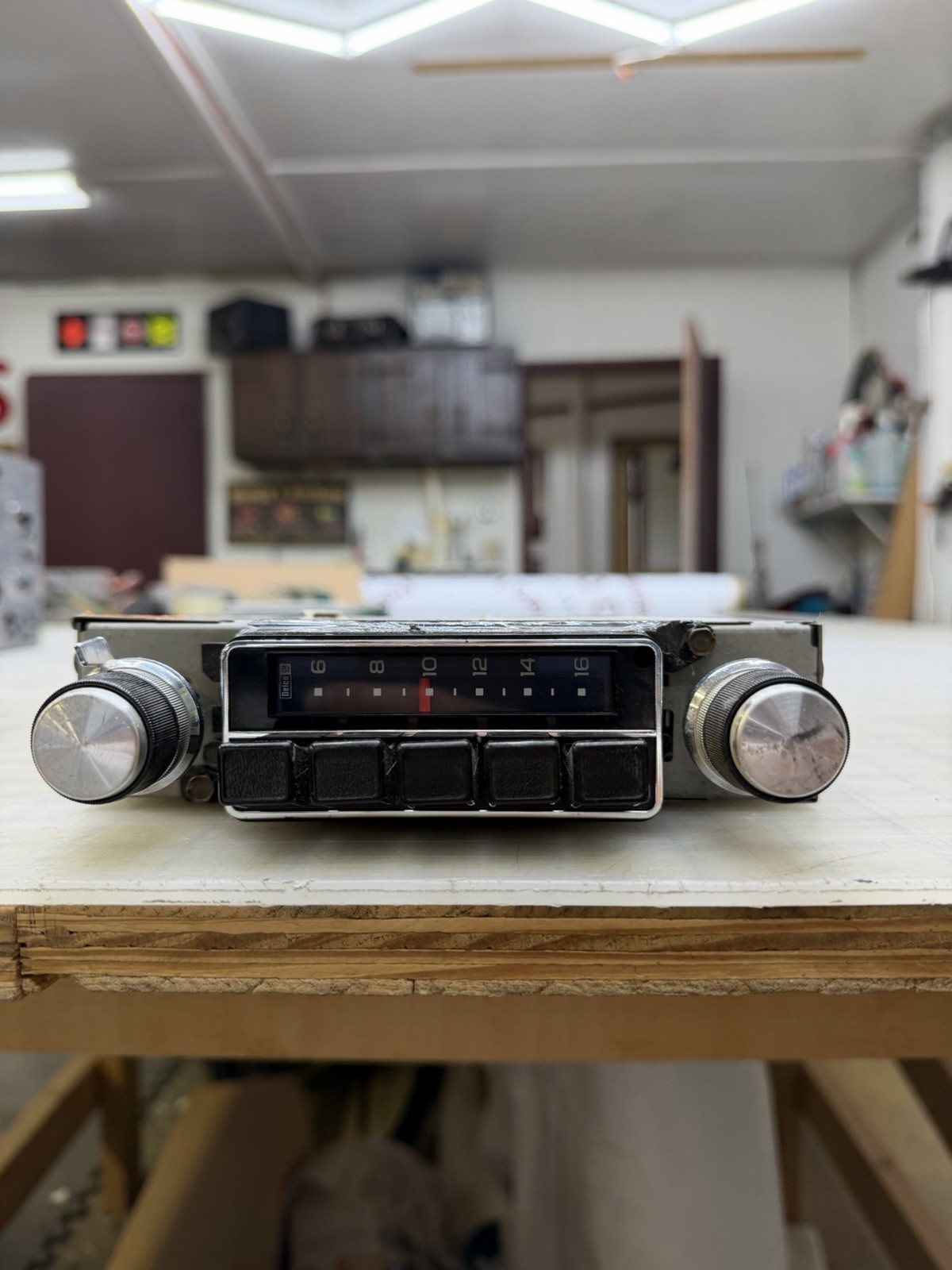 Vintage General Motors Car Radio DELCO GM AM Push Button 1960-70’s