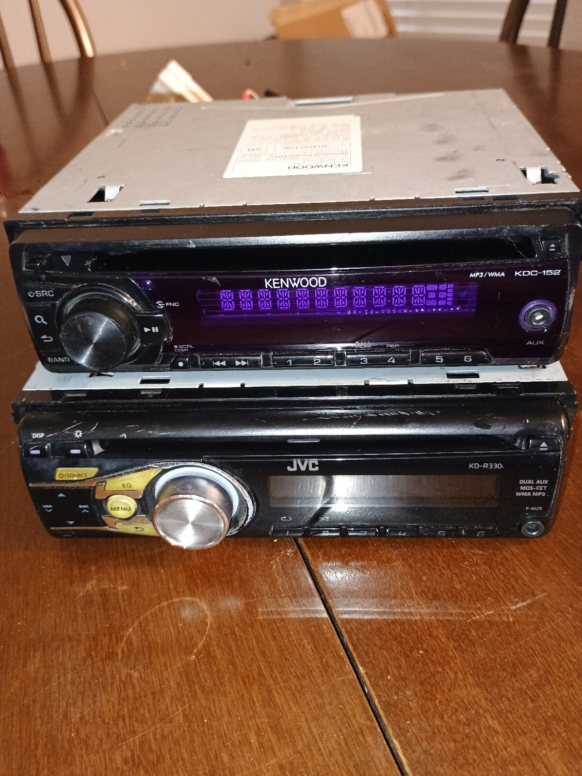 Kenwood KDC-152 AND JVC KD-R330