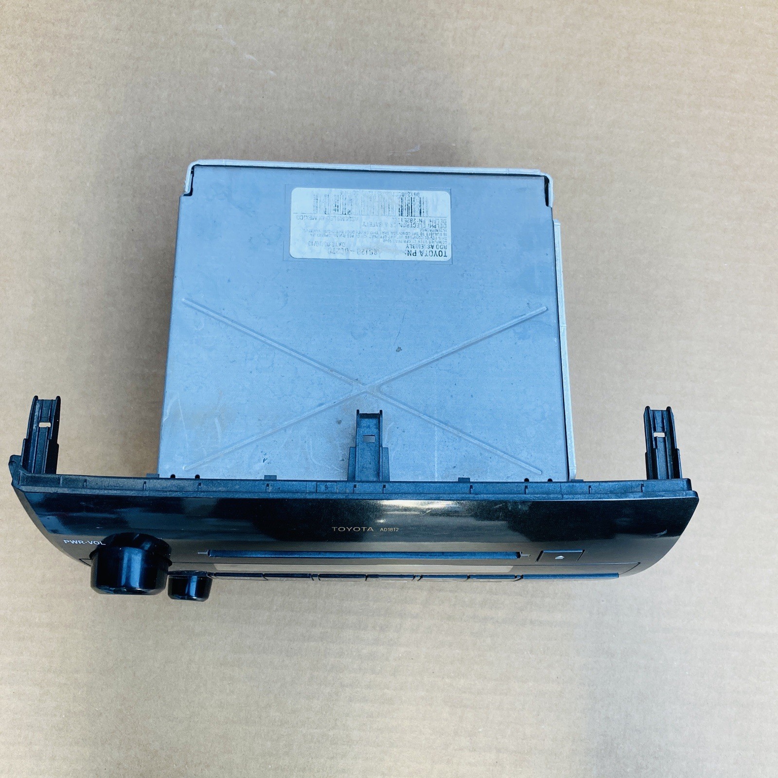 2007-2013 Toyota Tundra OEM AM/FM Radio Tuner CD 86120-0C270 AD1812