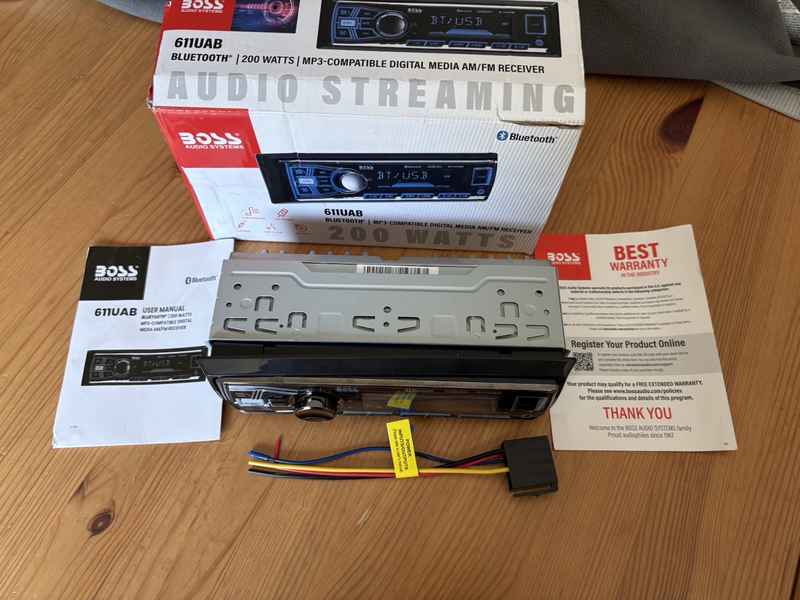 NEW BOSS Audio Systems 611UAB Car Stereo System – Single Din, Bluetooth Black